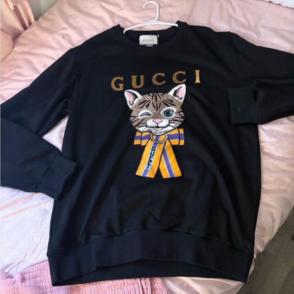Gucci Black Sweatshirt with Embroidered Winking Cat and Gold Logo
